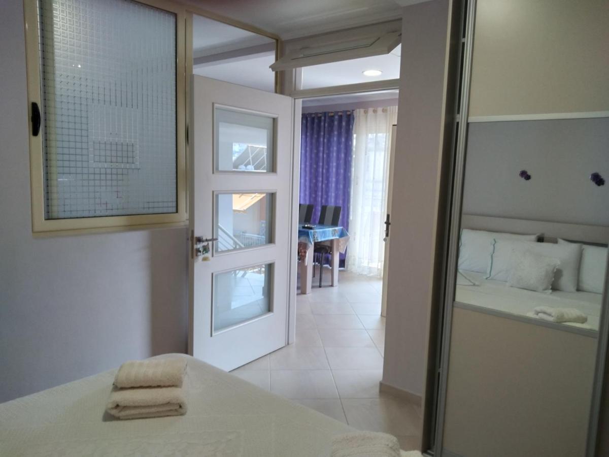Eleana'S Apartament Sarandë Buitenkant foto