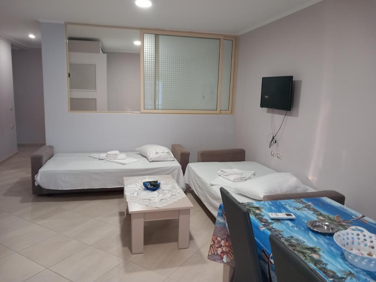 Eleana'S Apartament Sarandë Buitenkant foto
