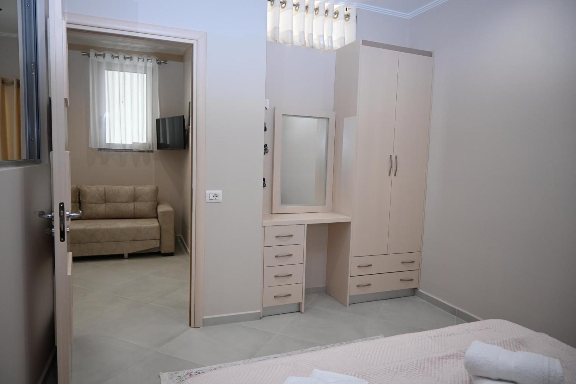 Eleana'S Apartament Sarandë Kamer foto