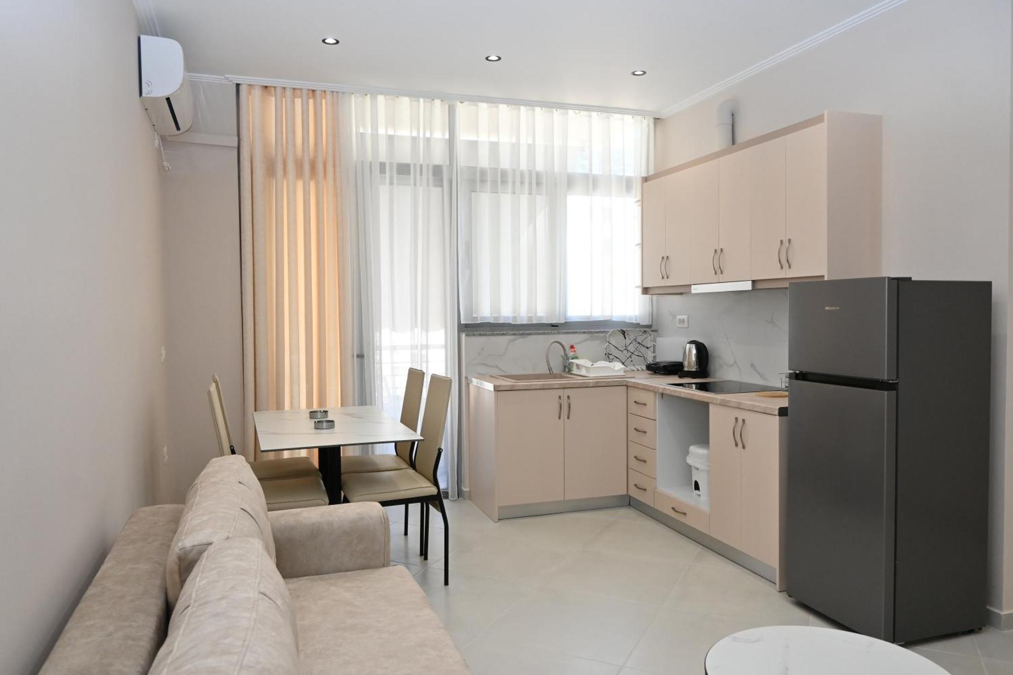 Eleana'S Apartament Sarandë Buitenkant foto
