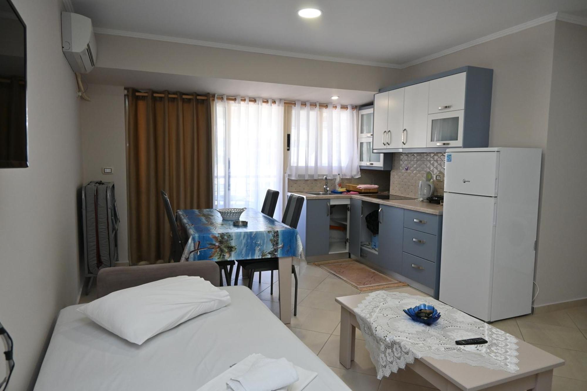 Eleana'S Apartament Sarandë Buitenkant foto
